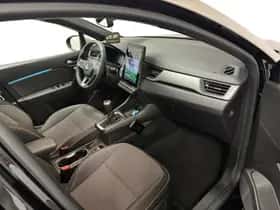 Renault Captur (2024) thumbnail 6