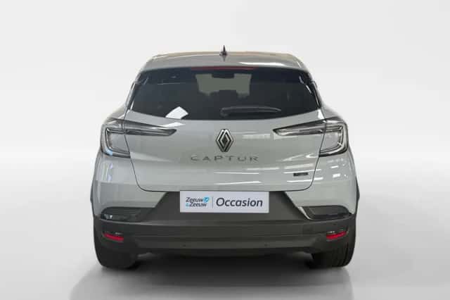 Renault Captur (2025) thumbnail 4