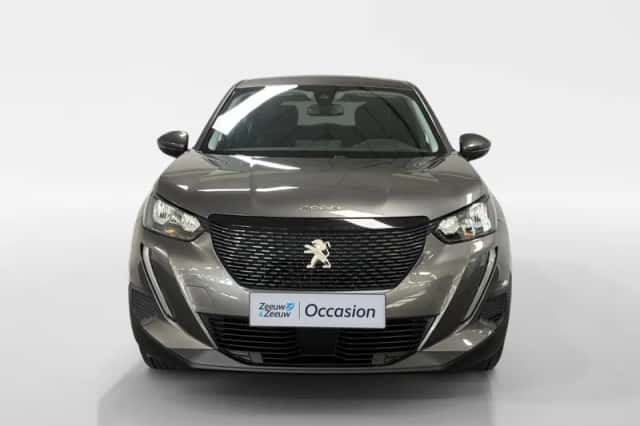 Peugeot 2008 (2021) thumbnail 3