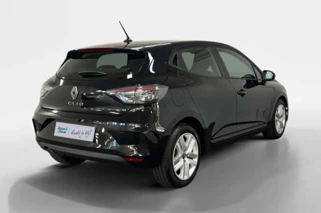 Renault Clio (2023) thumbnail 2