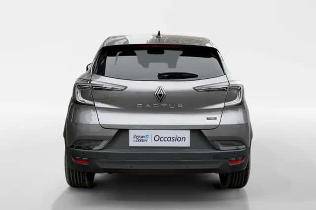 Renault Captur (2025) thumbnail 4
