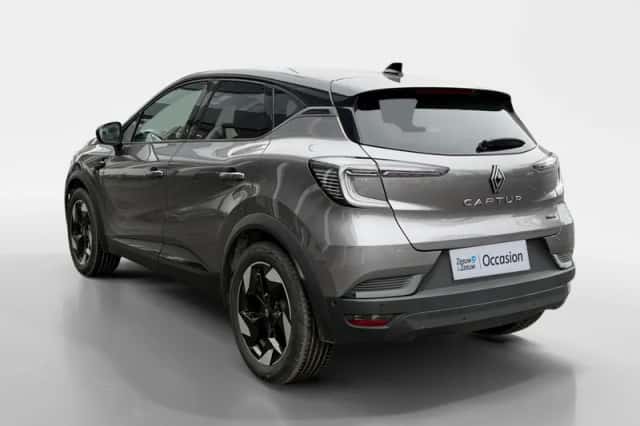 Renault Captur (2025) thumbnail 6