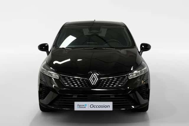 Renault Clio (2024) thumbnail 3