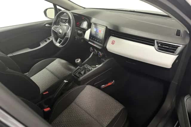 Renault Clio (2023) thumbnail 6