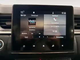 Renault Captur (2022) thumbnail 17