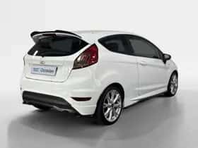 Ford Fiesta (2017) thumbnail 2