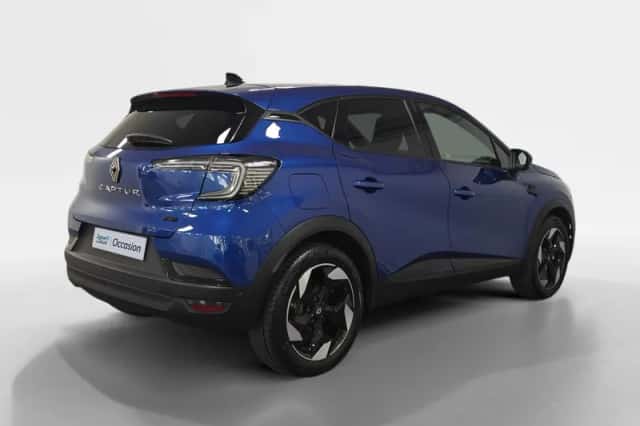 Renault Captur (2025) thumbnail 2