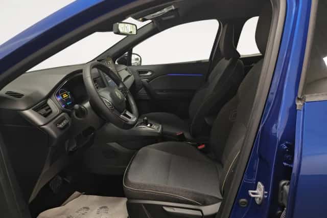 Renault Captur (2025) thumbnail 5