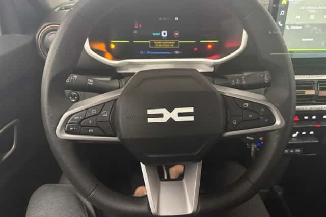 Dacia Spring (2025) thumbnail 5
