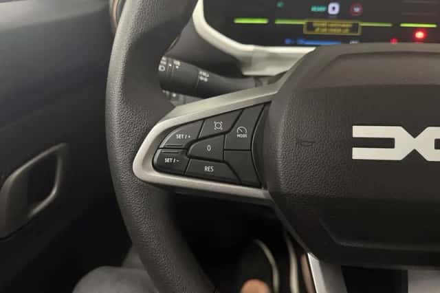 Dacia Spring (2025) thumbnail 6