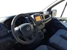 Opel Vivaro (2014) thumbnail 13
