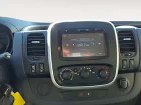 Opel Vivaro (2014) thumbnail 19