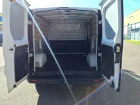 Opel Vivaro (2014) thumbnail 23