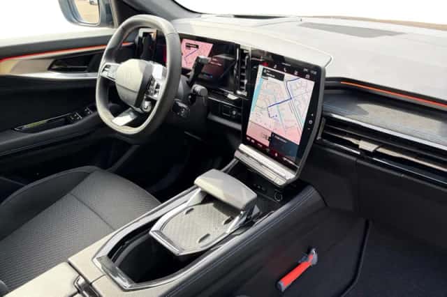 Renault Espace (2025) thumbnail 8