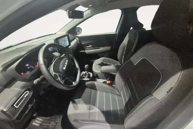 Dacia Sandero (2025) thumbnail 11
