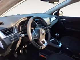 Renault Captur (2021) thumbnail 14