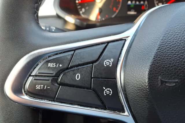 Renault Captur (2021) thumbnail 17