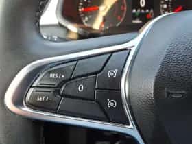 Renault Captur (2021) thumbnail 17