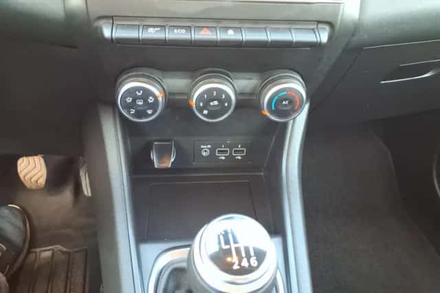 Renault Captur (2021) thumbnail 20
