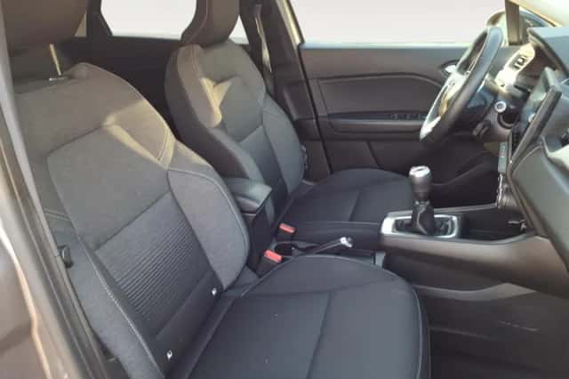 Renault Captur (2021) thumbnail 22