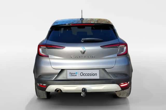 Renault Captur (2021) thumbnail 6