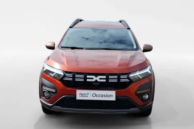 Dacia Jogger (2024) thumbnail 2