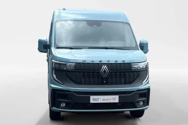 Renault Master (2025) thumbnail 2