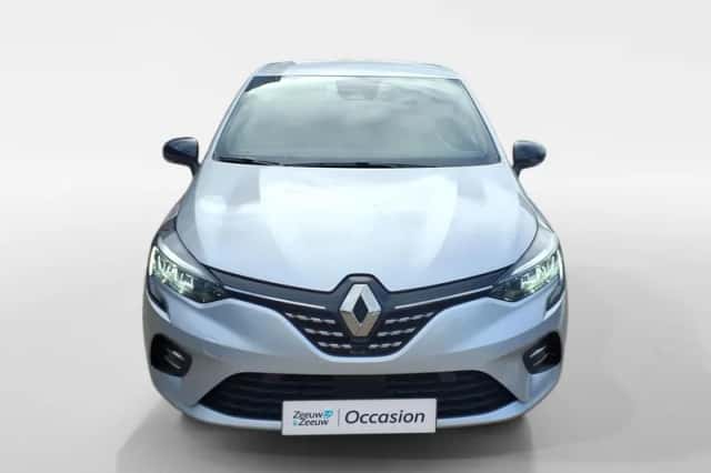Renault Clio (2023) thumbnail 2