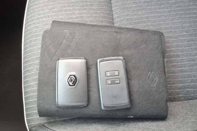 Renault Clio (2023) thumbnail 24