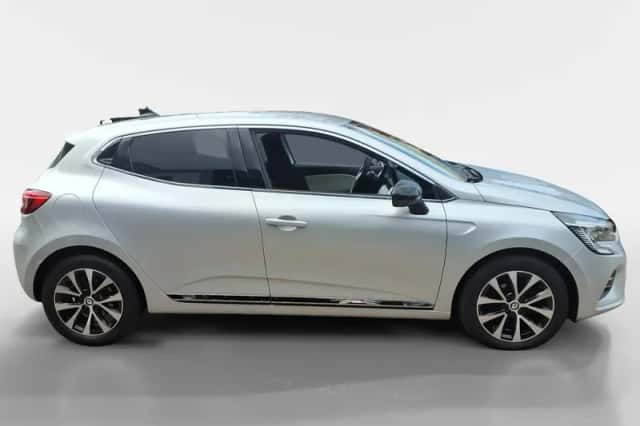 Renault Clio (2023) thumbnail 4