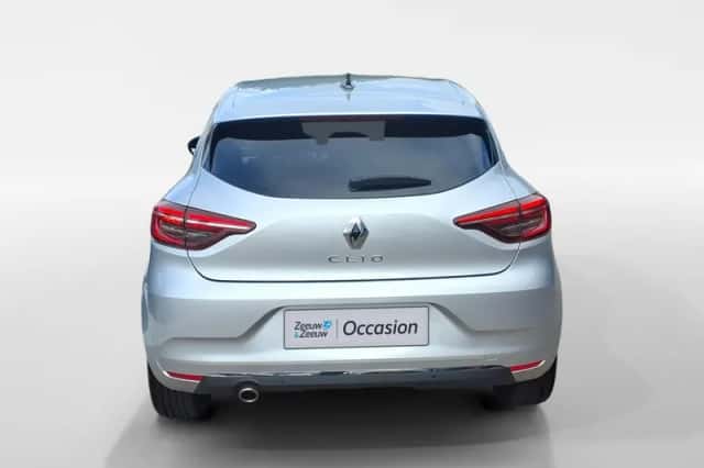 Renault Clio (2023) thumbnail 6