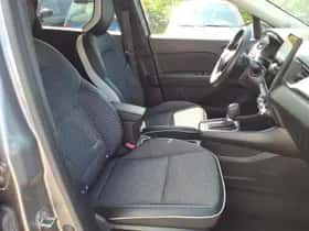 Renault Captur (2024) thumbnail 16