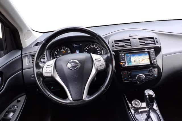 Nissan Pulsar (2016) thumbnail 11