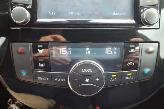 Nissan Pulsar (2016) thumbnail 24