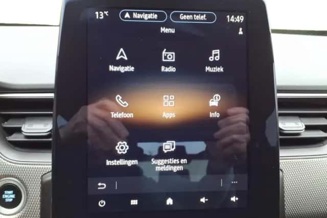 Renault Arkana (2022) thumbnail 25