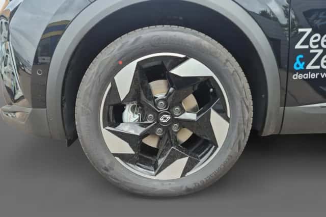 Renault Captur (2025) thumbnail 11