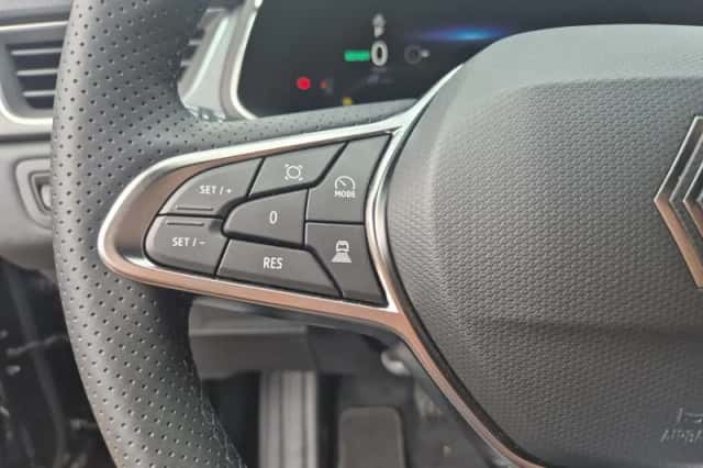 Renault Captur (2025) thumbnail 15