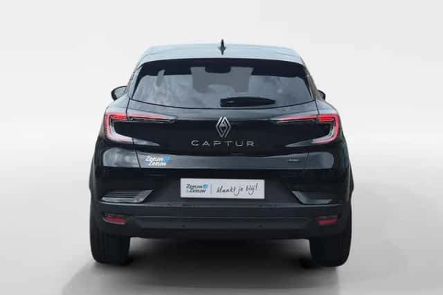 Renault Captur (2025) thumbnail 4