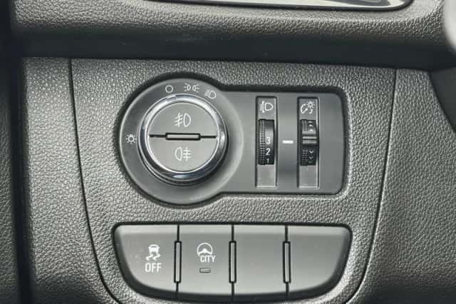 Opel Karl (2018) thumbnail 14
