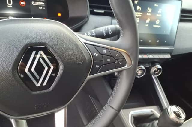 Renault Clio (2024) thumbnail 17