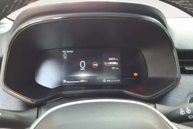 Renault Clio (2024) thumbnail 18