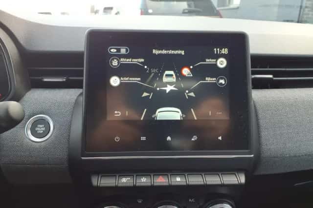 Renault Clio (2024) thumbnail 21