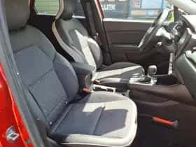 Renault Captur (2023) thumbnail 17