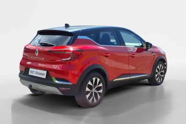 Renault Captur (2023) thumbnail 5