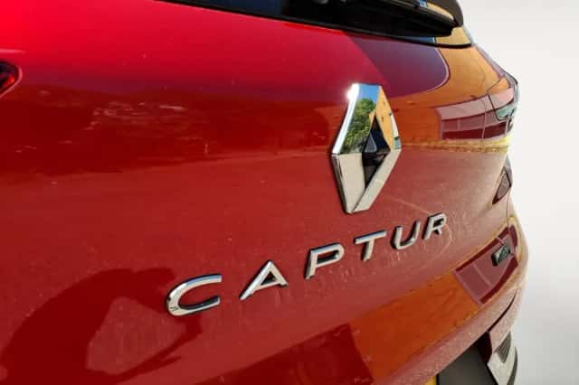 Renault Captur (2023) thumbnail 10