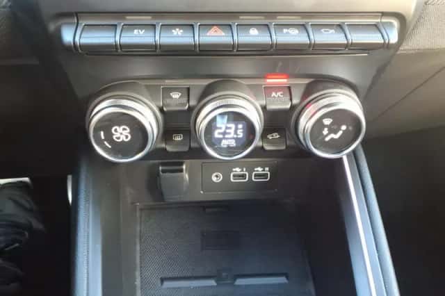 Renault Clio (2025) thumbnail 23