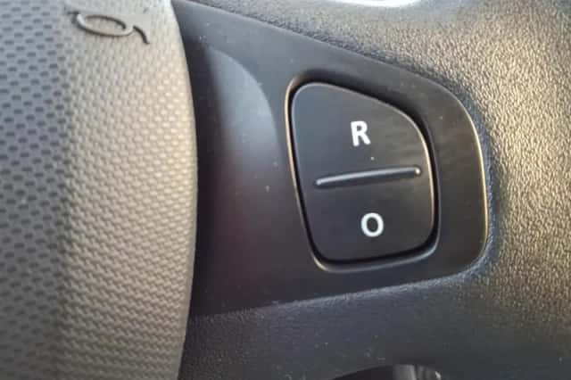 Renault Clio (2014) thumbnail 22