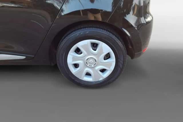 Renault Clio (2014) thumbnail 8