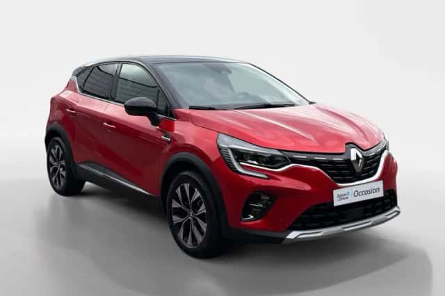Renault Captur (2023) thumbnail 4