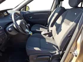 Renault Scénic (2015) thumbnail 13